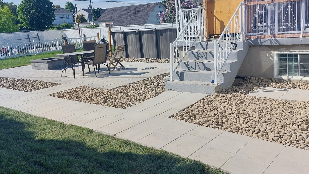 Paysagement sur la Rive-Nord avec design extérieur personnalisé et aménagement complet